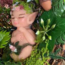 Handmade Clay Baby Fairy in Her Cosy Bed - thumbnail 3