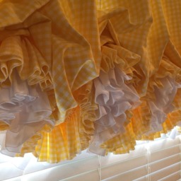 Yellow Gingham Double Ruffle Balloon Curtain - thumbnail 4