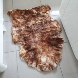 Natural Sheepskin Rug, Tan Brown Cream Pelt - 130x90cm - thumbnail 4