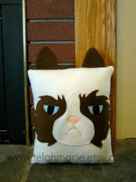 Grumpy Cat Pillow, Plush, Throw Room Decor - thumbnail 1
