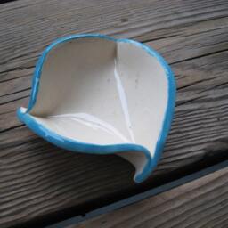Triangle Ring Dish Made To Order - Ceramics & Pottery Tiny Bowl Little Pet Miniature Serving Tea Bag Rest - thumbnail 2