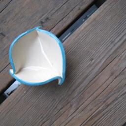 Triangle Ring Dish Made To Order - Ceramics & Pottery Tiny Bowl Little Pet Miniature Serving Tea Bag Rest - thumbnail 3