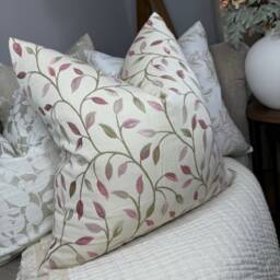 Voyage Cervino Fabric, Leaf Cushion Cover , Leaves Pillow Cover, Scatter Sofa Natural Pink Countryside Home - thumbnail 1