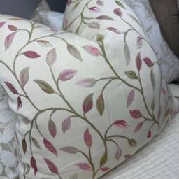 Voyage Cervino Fabric, Leaf Cushion Cover , Leaves Pillow Cover, Scatter Sofa Natural Pink Countryside Home - thumbnail 2