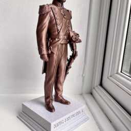 Frederik X Of Denmark Royal Collectible Statue - thumbnail 3