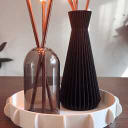 3D Printed Minimalist Flower Vase - 9 Inch Plant-Based Pla Vessel - thumbnail 4