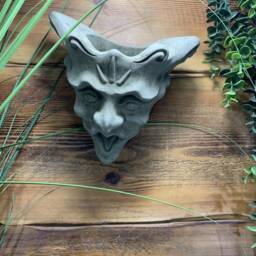 stone Garden Gargoyle Gremlin Joker Wall Plaque Hanger Planter Ornament - thumbnail 3