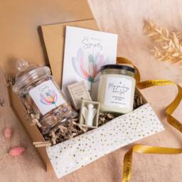 Handcrafted Sympathy Gift Box Candle & Keepsake Sentiment - thumbnail 1