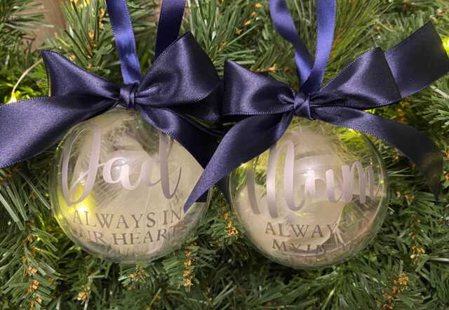 Memorial Bauble, Personalised Christmas Memory Remembrance Present - image 1