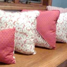 Covington Fabric Pillows - Set Of 2 Ivory & Brick Red Corded Throw - thumbnail 4