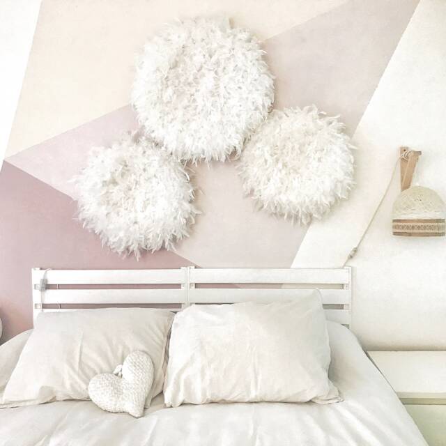 3 Juju Hats Wall Decor Feathers, Set Of Juju Decor, Wall Hats, White Feathers - Juju - image 1