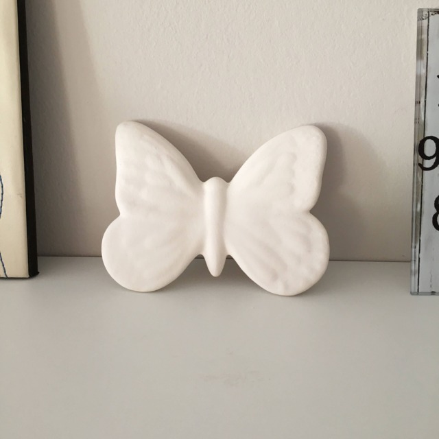 Ceramic Butterfly On Wall Ready To Paint Bisque Home Decorations Kids Painting Birthday Presents Unpainted Figurines Handmade Art Sculptures - image 1