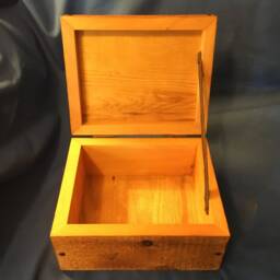 Rustic Jewlery Treasure Keepsake Chest Box Antique Wood Nails Anrtique Kepsake - thumbnail 2