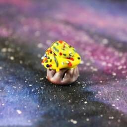 Earthy Friend Cupcake, Glass Miniature, Fairy Garden, Cupcake Decor, Succulent Terrarium Miniature - thumbnail 3