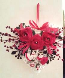 Garland Outdoor Base Heart Shaped White Wicker With Roses in Red Felt & Ceramic Powder Angels Hand Painted - thumbnail 1