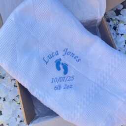 Personalised Baby Shawl Blanket New Shower Birth Announcement Gift Wrapped Boxed Embroidered Newborn - thumbnail 3