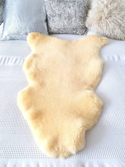 Natural Sheepskin Rug Medical Grade Lambskin Throw, Authentic Pelt - image 1