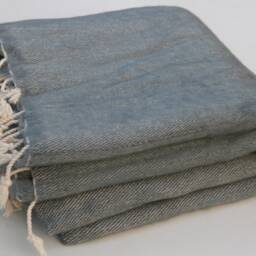 Handwoven Grey Yak Wool Blanket Large Travel Shawl - thumbnail 3