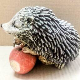 Garden Hedgehog Forest Animal Statue Flowerbed Keepsake Figurine Wildlife Outdoor Back Yard Lawn Decoration Sculpture Family Patio Gift - thumbnail 2