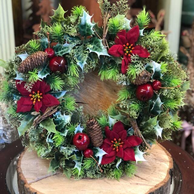 Artificial Christmas Wreath For Front Door - 40cm Green With Red Berries, Pine Cones, Spruce & Hanger - View #9