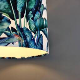 Tropical Leaves Lampshade in White Velvet With Lining - thumbnail 2
