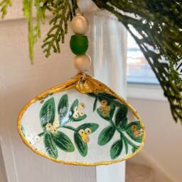Rifle Paper Co. Christmas Ornament Gilded Decoupage Clam Shell - thumbnail 2