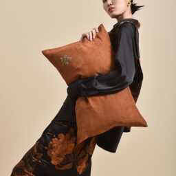 Customizable 100% Mulberry Silk Pillow Covers, Made To Order Your Choice Of & Size, Free Shipping On All Orders Over 150 Usd Sitewide - thumbnail 3