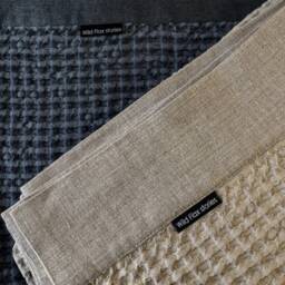 Set Of 2 Soft Linen Waffle Blankets Oeko-Tex Certified - thumbnail 4