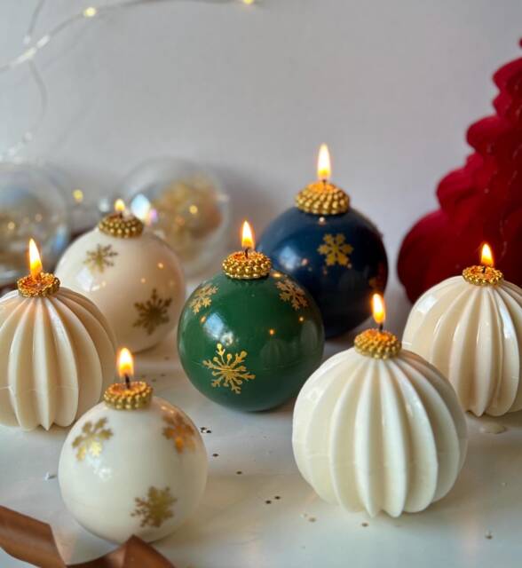 Hand-Painted Bauble Candle Soy Wax Christmas Ornament - image 1