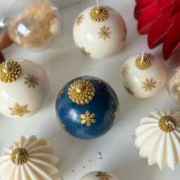 Hand-Painted Bauble Candle Soy Wax Christmas Ornament - thumbnail 4