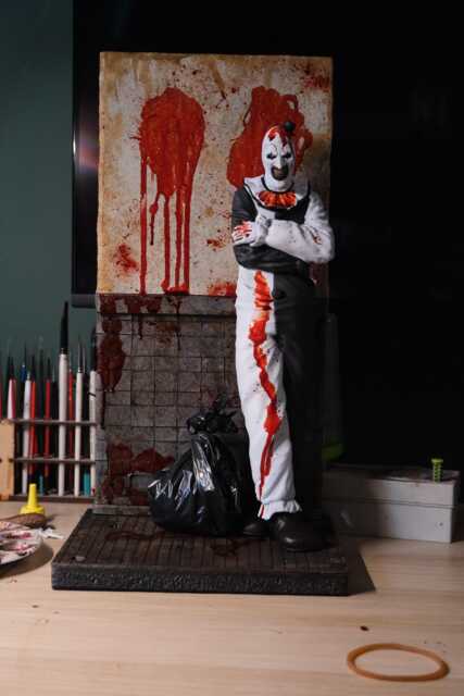 The Terrifier 2 Statue - image 1
