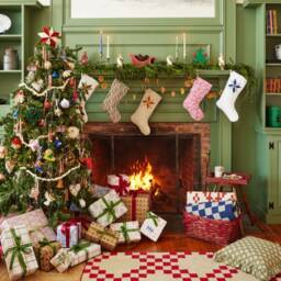 Ready To Ship Quilted Christmas Stocking With Patchwork Star From Natural Linen Name Embroidery - thumbnail 4