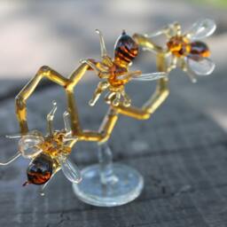Glass Honeycomb & Bee Collectible Figurine Blown Honeybee Honeybee Honey Comb - thumbnail 2