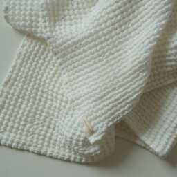 White Large Waffle Linen Bath Towel/Soft Absorbent Eco-Friendly Luxury For Bathroom Sustainable Home - thumbnail 2