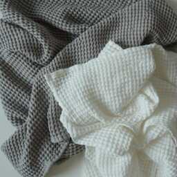White Large Waffle Linen Bath Towel/Soft Absorbent Eco-Friendly Luxury For Bathroom Sustainable Home - thumbnail 3