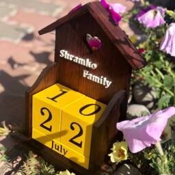 Personalized Wooden Perpetual Calendar, Custom Desk Decor - thumbnail 4