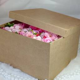 Medium Gift Box With Soap Roses & A Carved Candle Gift For Her Mother's Day Wedding Birthday Valentine's Luxury Handmade Soap Bouquet - thumbnail 3