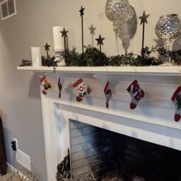 "Warm Feet Ornament Kit - Wool-Felt Christmas Stockings Diy Materials & Instructions Included 4"" X 4 1/2" - thumbnail 4