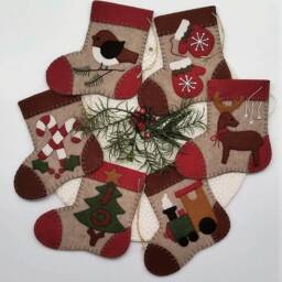 "Warm Feet Ornament Kit - Wool-Felt Christmas Stockings Diy Materials & Instructions Included 4"" X 4 1/2" - thumbnail 3