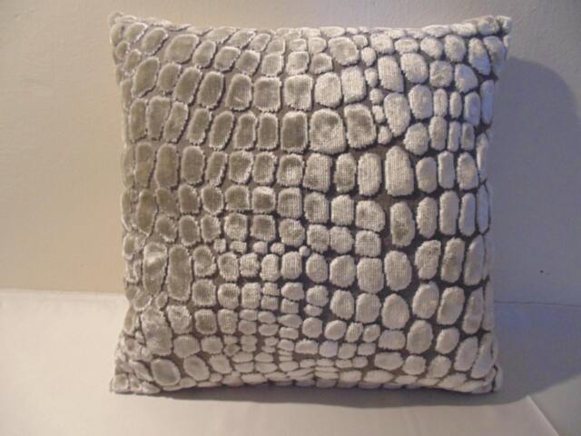 Designers Guild Fabric Nabucco Pearl Cushion Cover/Pillow - image 1