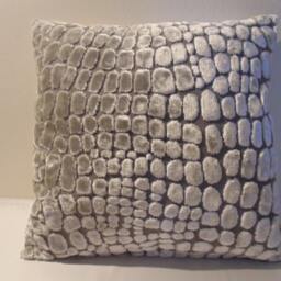 Designers Guild Fabric Nabucco Pearl Cushion Cover/Pillow - thumbnail 3