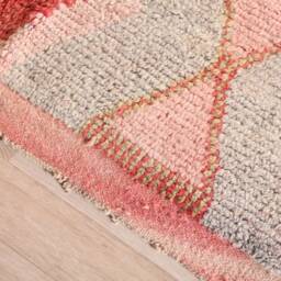 Vintage Boujaad Rug, Authentic Moroccan Rug 5x8 Ft - thumbnail 4