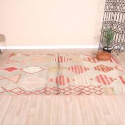 Vintage Boujaad Rug, Authentic Moroccan Rug 5x8 Ft - thumbnail 2