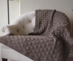 Basket Weave Knit Blanket in Superwash Wool Free Us Shipping - thumbnail 1