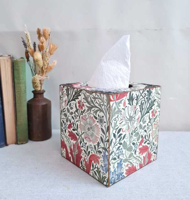 William Morris Compton Tissue Box, Floral Green Cream Country Home Decor, Bedroom Cover - image 1
