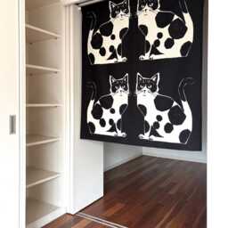 Japanese Cats Noren Order Made, Black & White Maneki Neko Curtain, Door Kitty Wall Tapestry, Restaurant Noren - thumbnail 3