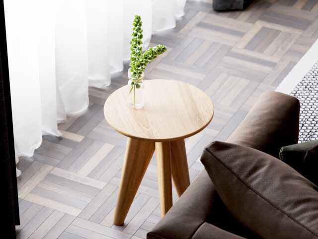 Solid Oak Round End Table Modern Minimalist Side Table - image 1