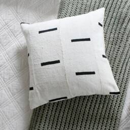 Spil - Spindle White Handmade African Mud Cloth - With Black Lines Mudcloth Cushion Dash Striped - thumbnail 4