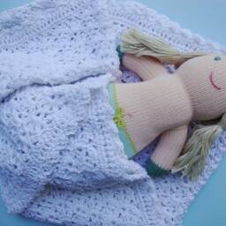 Organic Cotton Crochet Baby Blanket White Water Lily Design - thumbnail 3