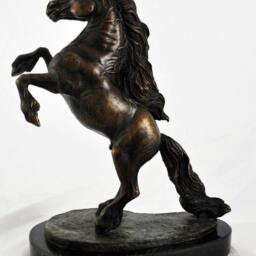 Fresian Horse - Sixit Kind, Horse Marble Statue, Limited Edition, Artdog - thumbnail 2
